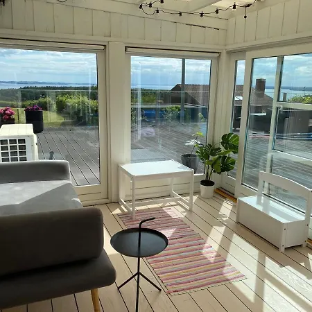 House With Heated Pool And Great Sea View Villa *