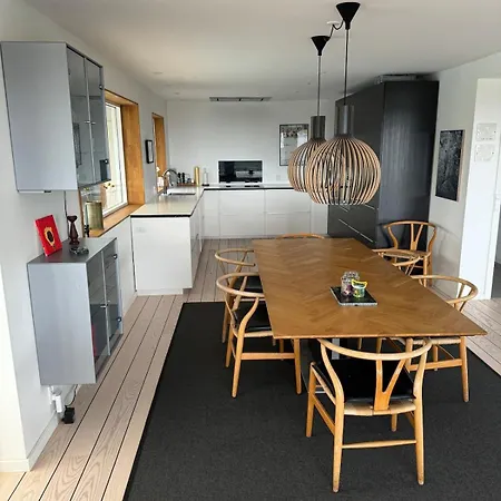 House With Heated Pool And Great Sea View Villa